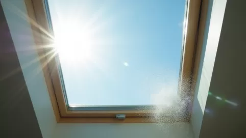 Jak myć okna dachowe VELUX